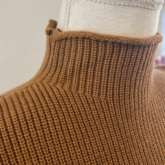 VINTAGE CLASSIC KNIT SWEATER SIZE SMALL - Picture 5 of 9